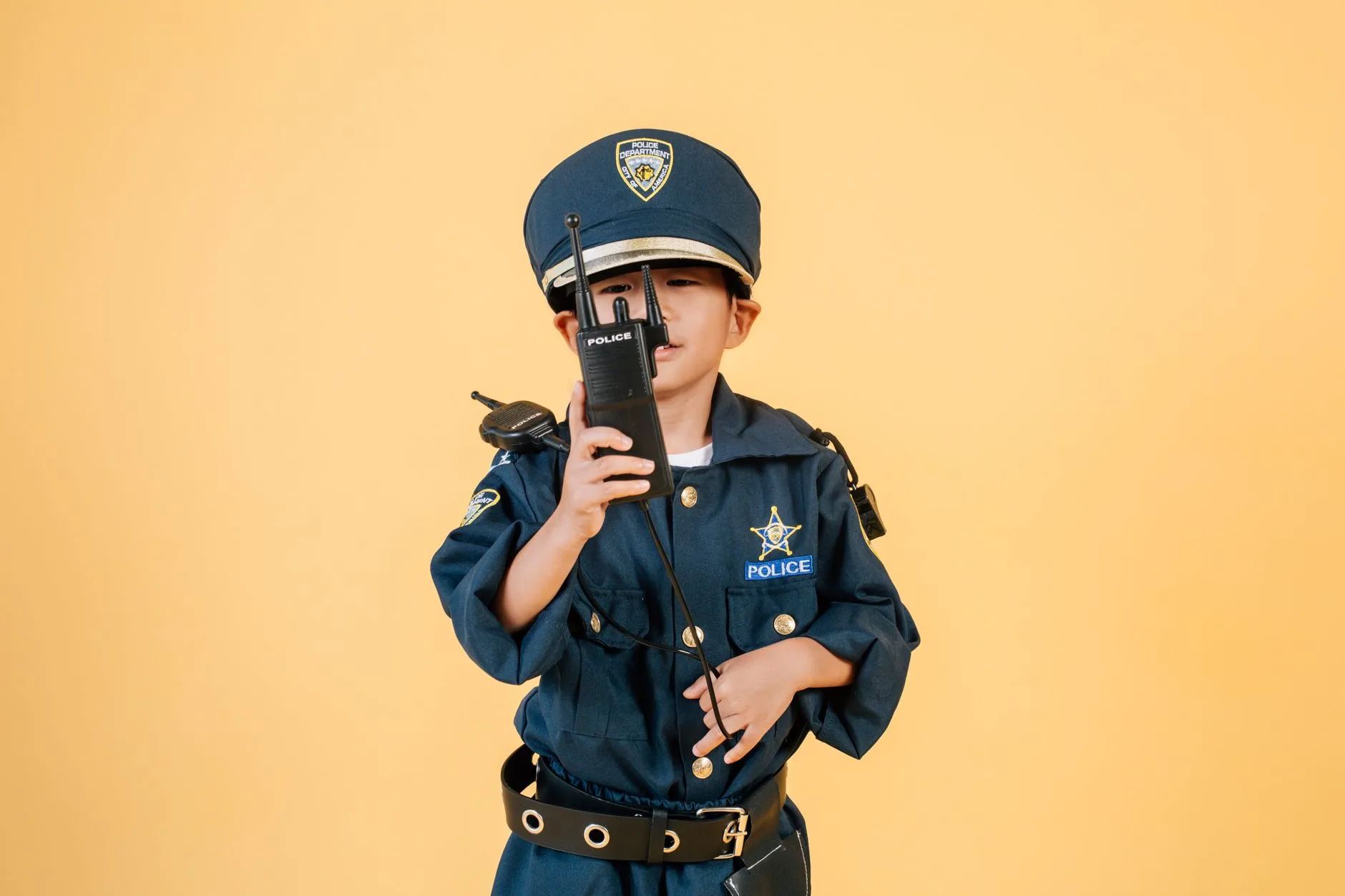 光纤配线架与光纤终端盒在弱电机房中的选型对比分析